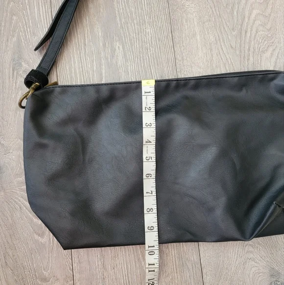 Grace & Lace Purse - Picture 3 of 7